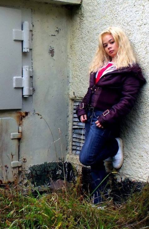 Cosplayer: Cherazor's Closet Character: Rose Tyler Episode: The Empty Child / The Doctor Dances